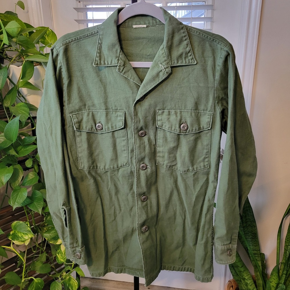 VTG US Military OG-107 Utility Shirt Green 15.5x33 Sateen Mens Vietnam Era